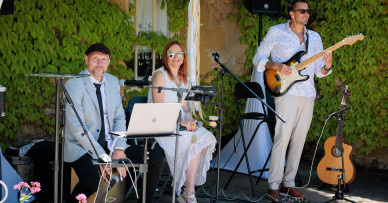 Groupe live pour apéritif de mariage en Provence